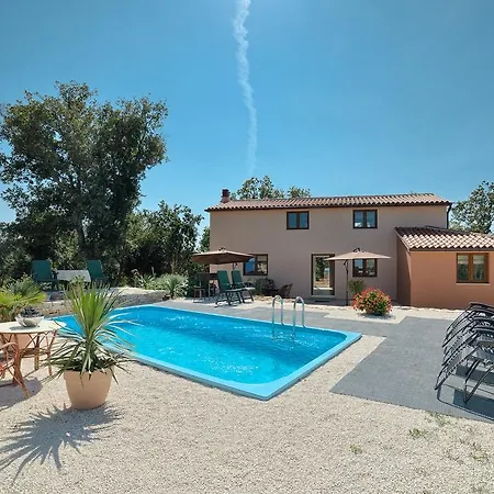 Beautiful Palera With Private Pool Near Pula Ližnjan