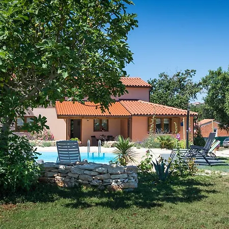 Beautiful Palera With Private Pool Near Pula * Ližnjan
