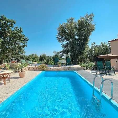 Beautiful Palera With Private Pool Near Pula וילה *