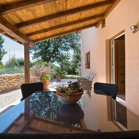 Villa Beautiful Palera With Private Pool Near Pula
